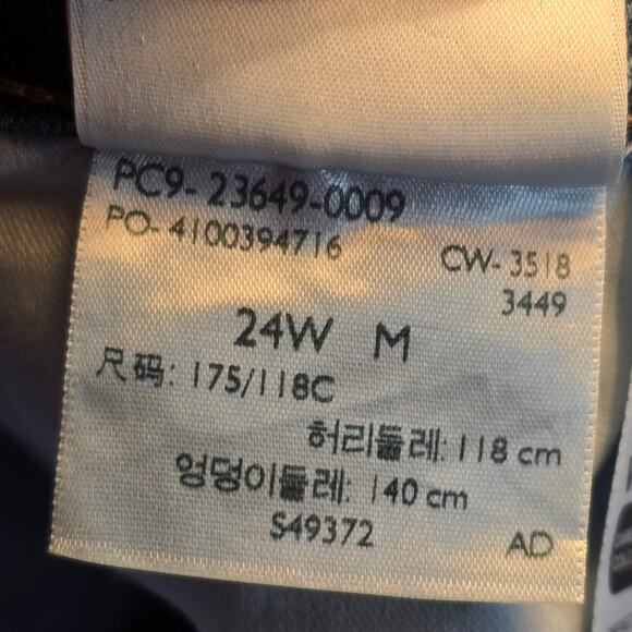 NWT, Levi's Women’s 415 Classic Boot Leg Jeans, Size 24 W - Picture 8 of 8